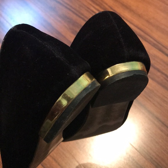 Kitty Flats - Picture 2 of 6